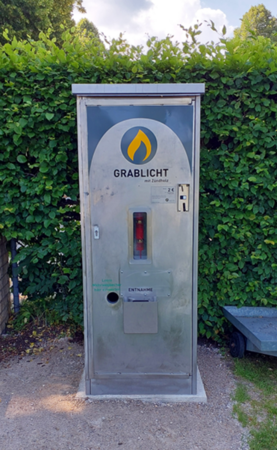Bild vergr&ouml;&szlig;ern: Kerzenautomat