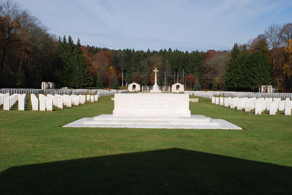 Bild vergrößern: Britischer Soldatenfriedhof
